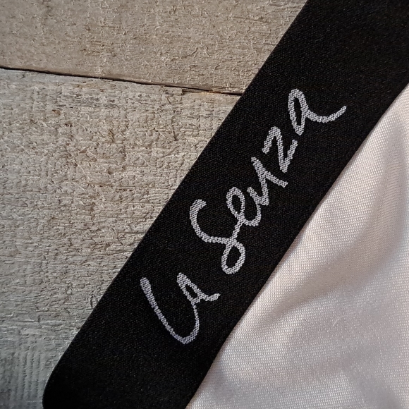 La SENZA White Triangle Bralette - Picture 2 of 4